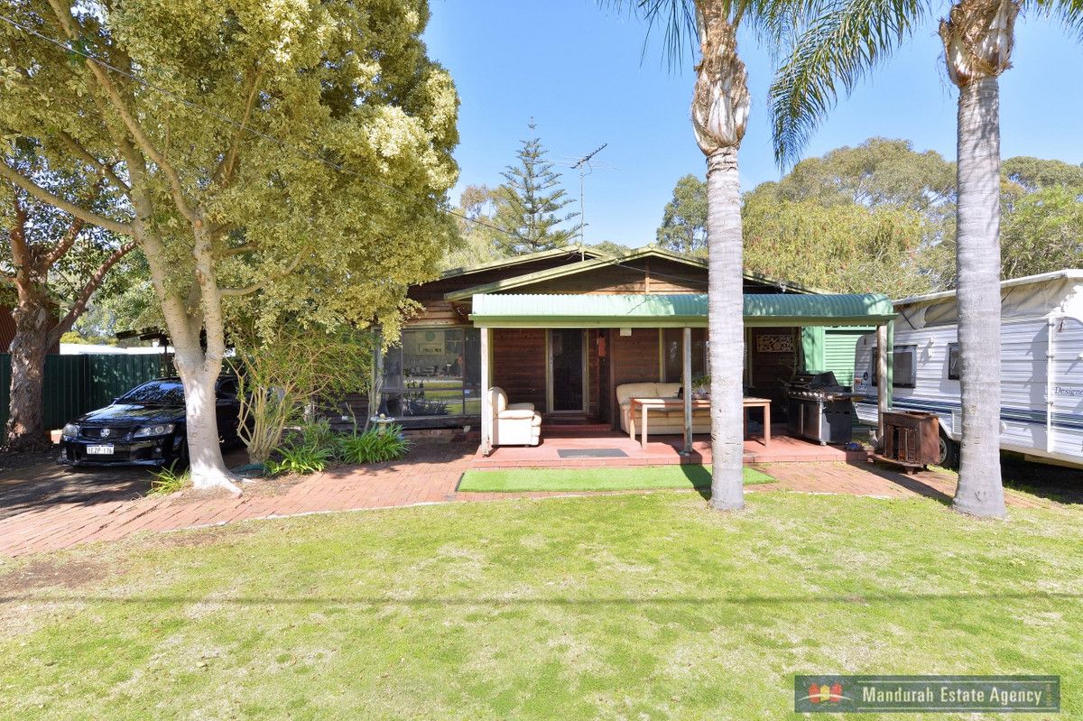 40 Murray Bend Drive, Ravenswood WA 6208, Image 2