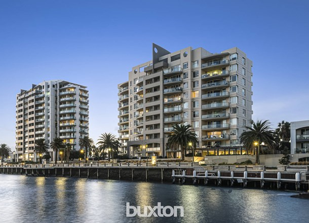 907/107 Beach Street, Port Melbourne VIC 3207