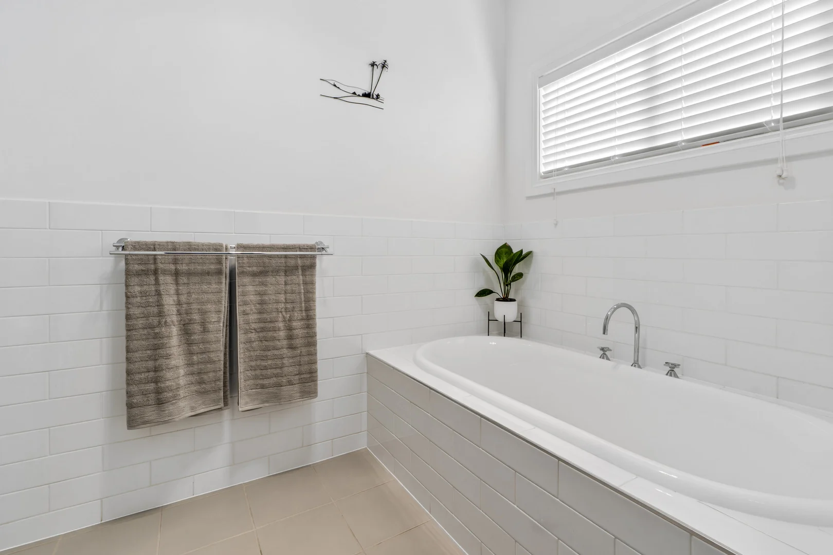 Additional image 9 of 154 Seventh Street, Renmark SA 5341