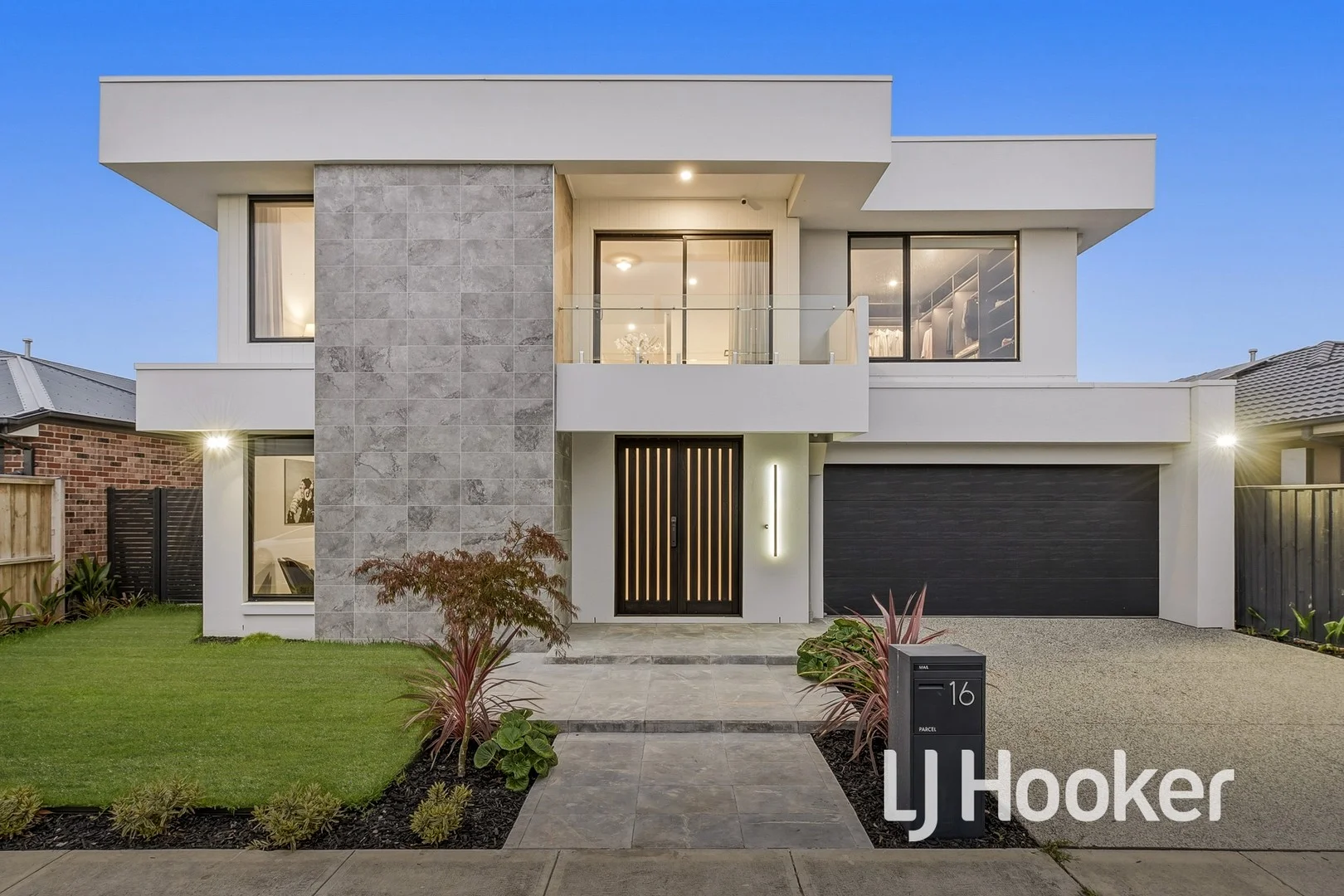 16 Imer Crescent, Berwick VIC 3806