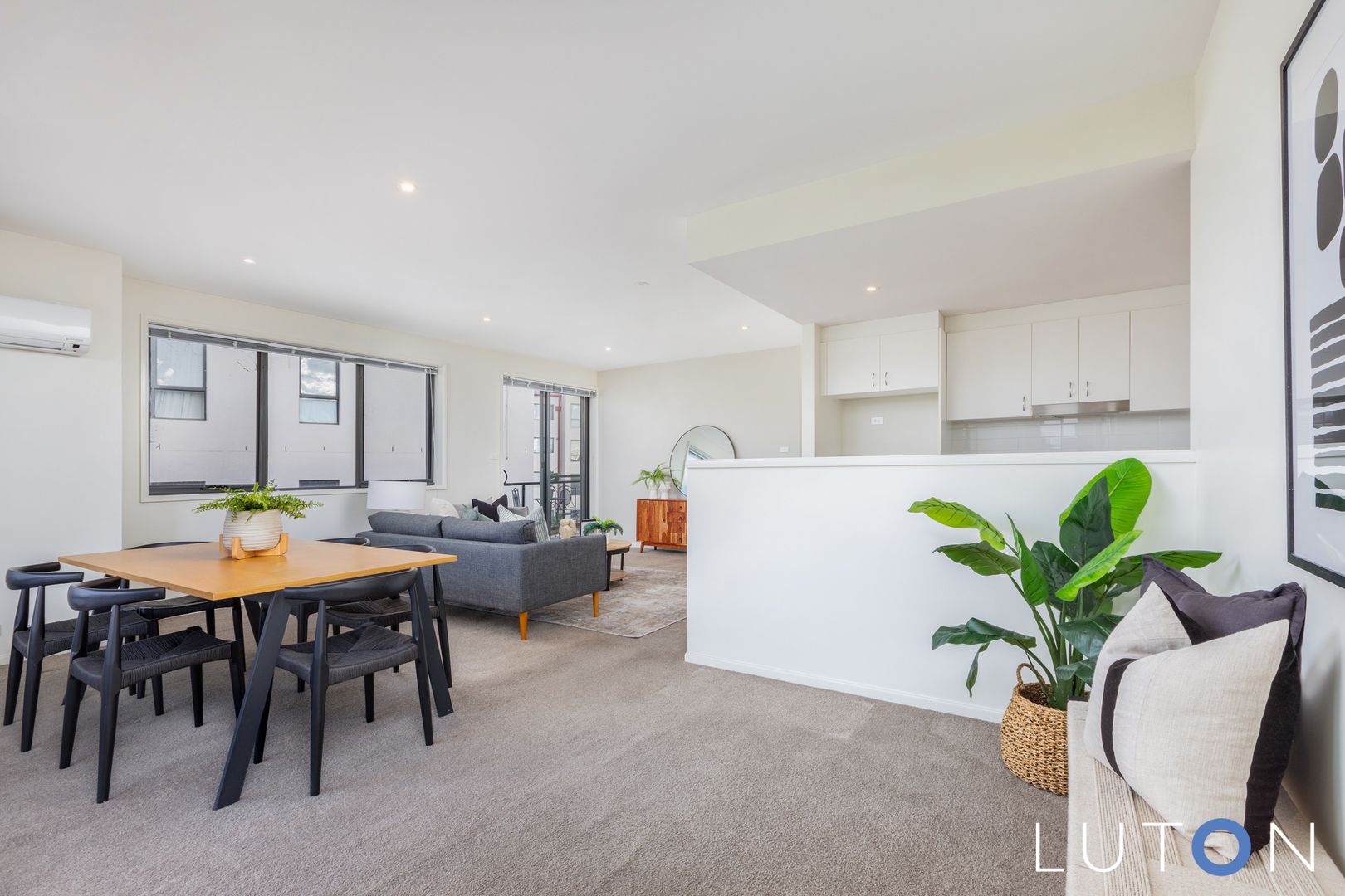 18/1 Drew Street, Greenway ACT 2900, Image 2