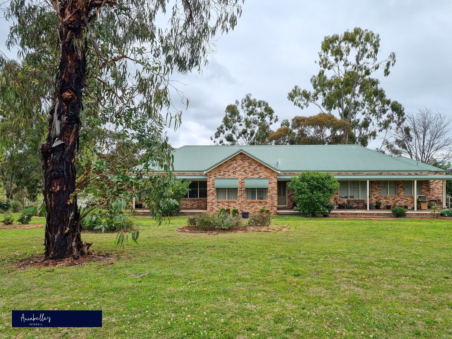 49 Runnymede Drive, Inverell NSW 2360