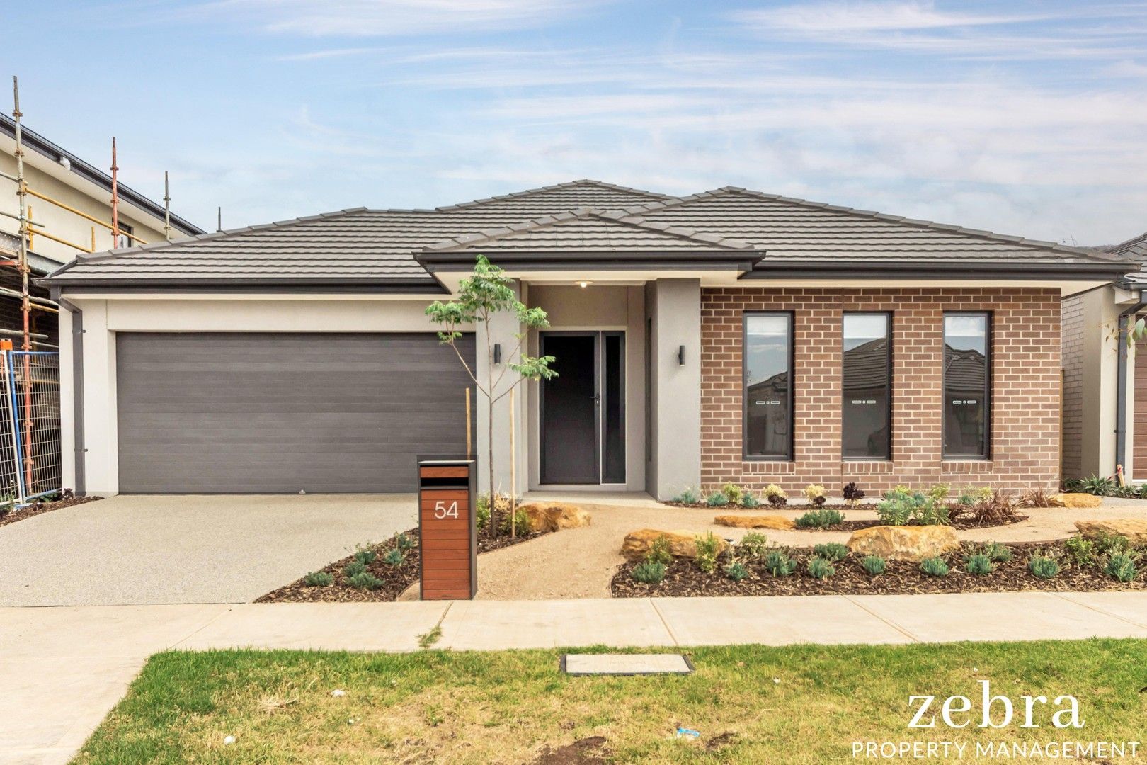 4 bedrooms House in 54 Cradle Circuit MANOR LAKES VIC, 3024