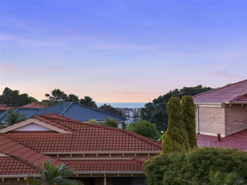 2 Manakoora Rise, Sorrento WA 6020, Image 2