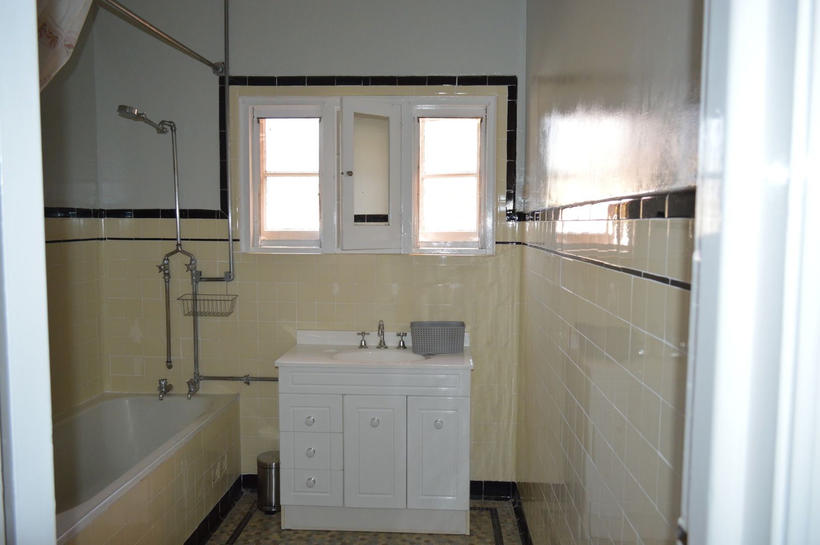 159 Hoskins Street, Temora NSW 2666 Apartment For Rent 260 Domain