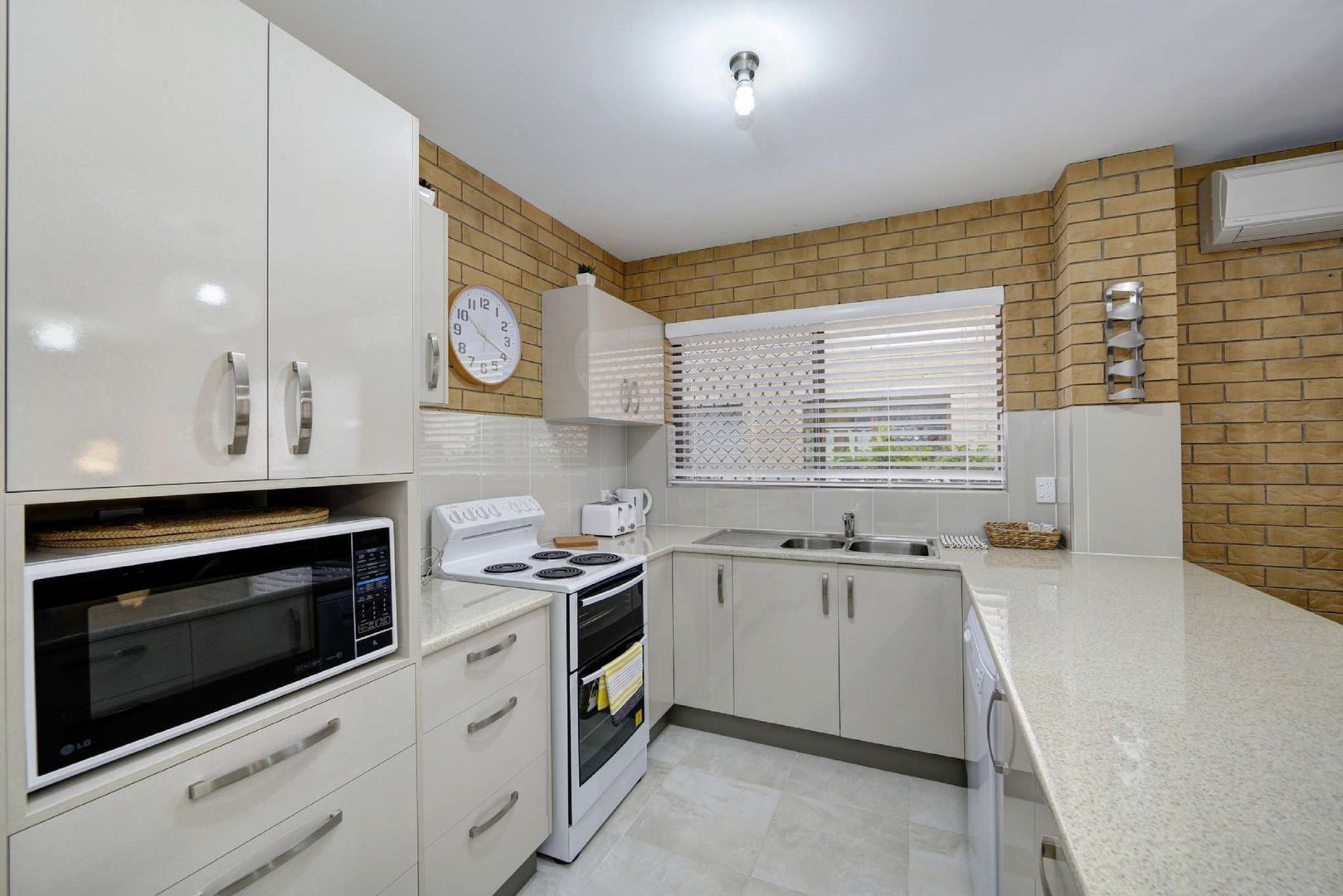 4/35 Miller Street, Bargara QLD 4670 Apartment For Rent Domain