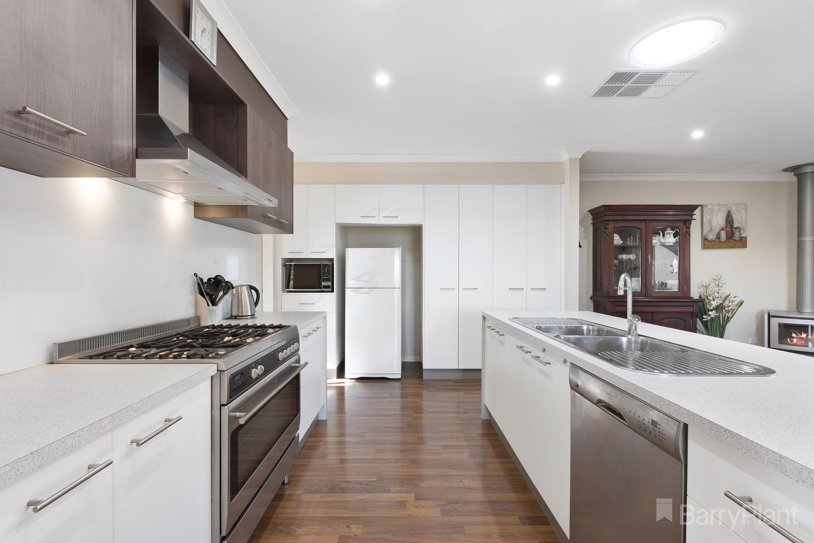 34 Domenica Drive, Junortoun VIC 3551, Image 2