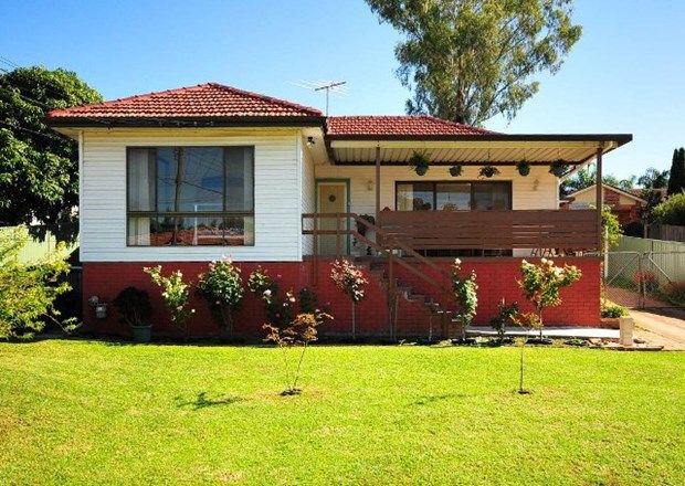 4 bedrooms House in 73 Metella Road TOONGABBIE NSW, 2146
