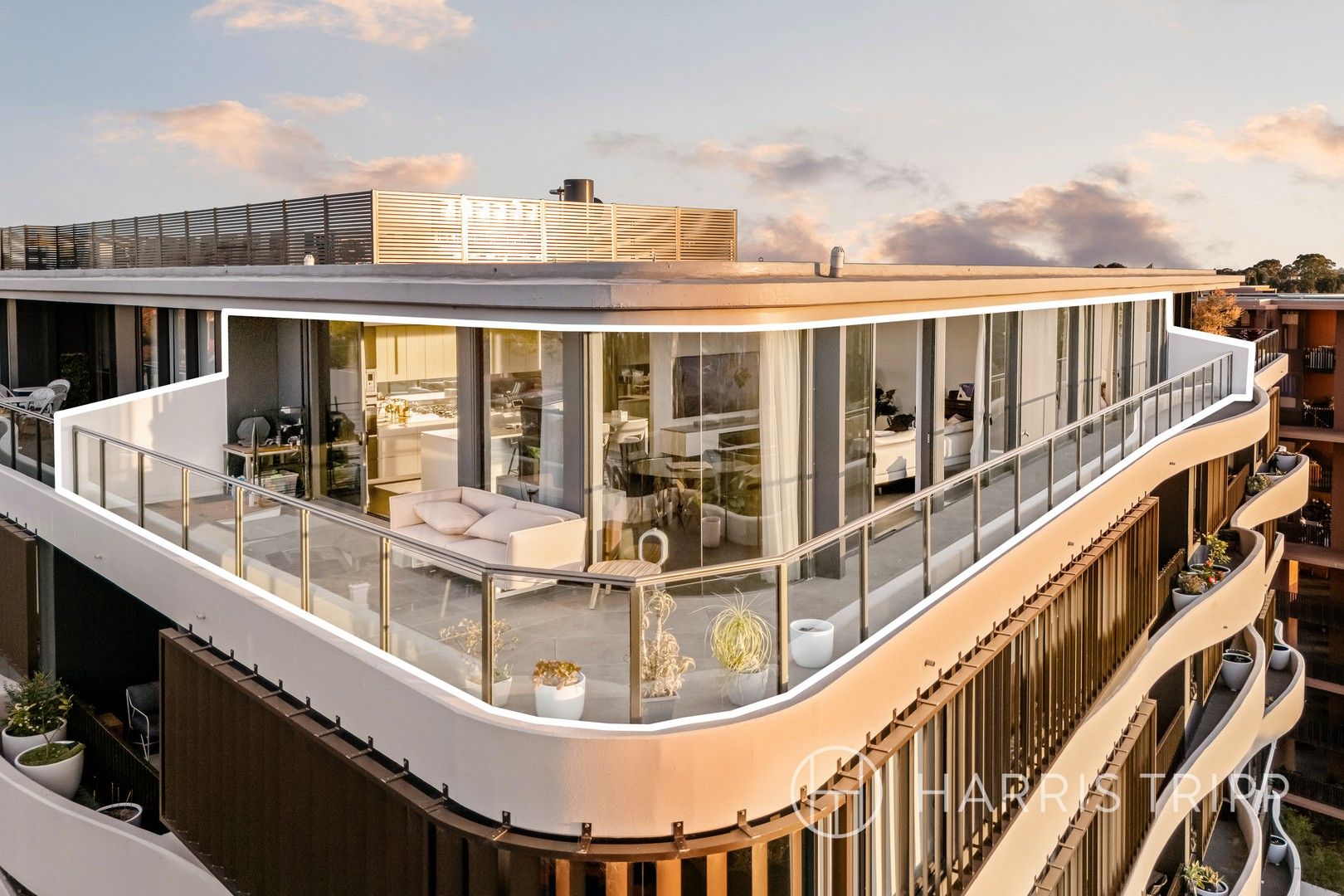 3 bedrooms Apartment / Unit / Flat in 802/1A Hill Street DULWICH HILL NSW, 2203