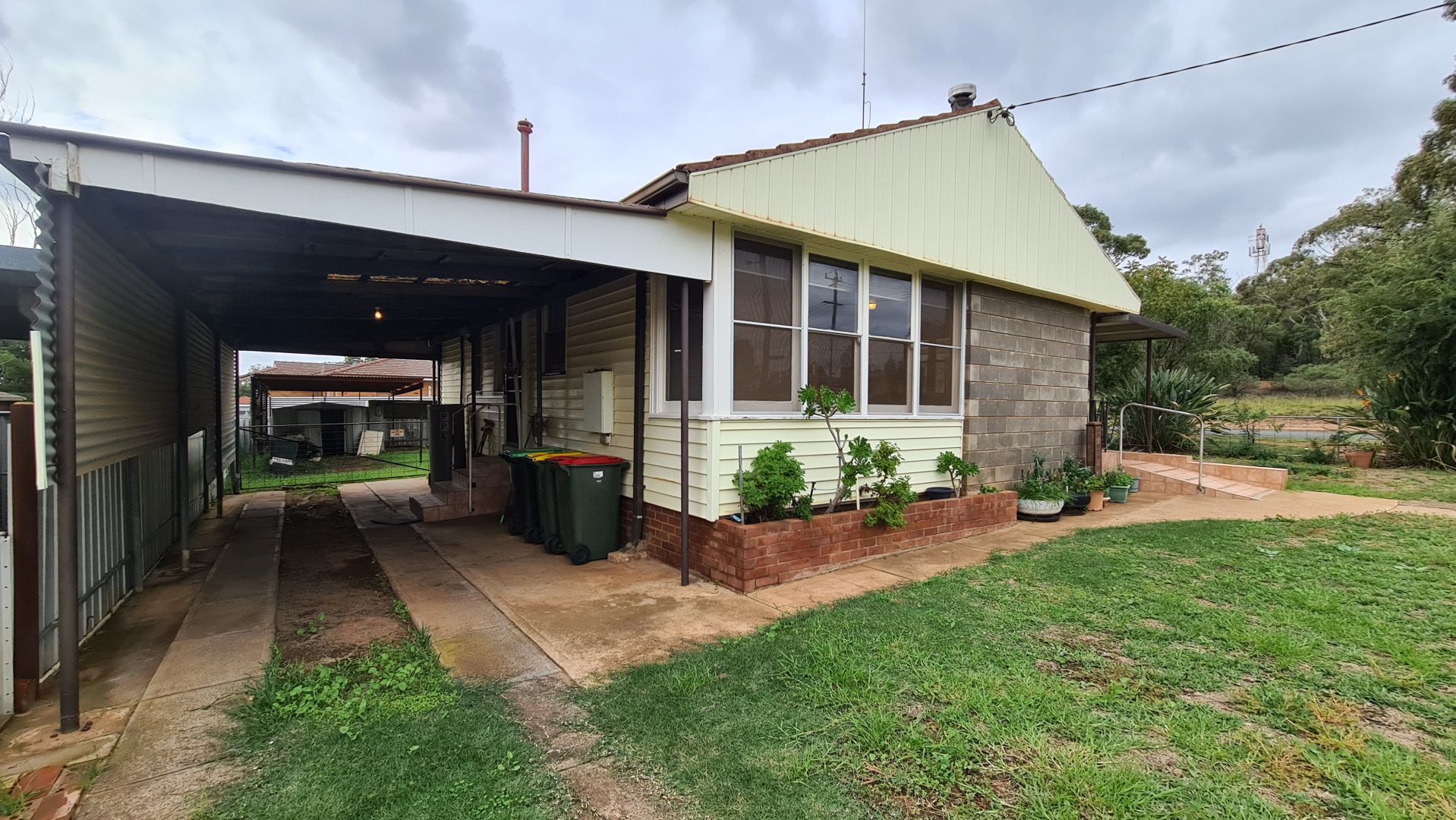 45 Brady Street, Condobolin NSW 2877, Image 2