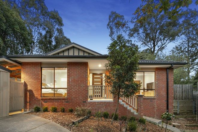 Picture of 2/13 Rangeview Road, DONVALE VIC 3111