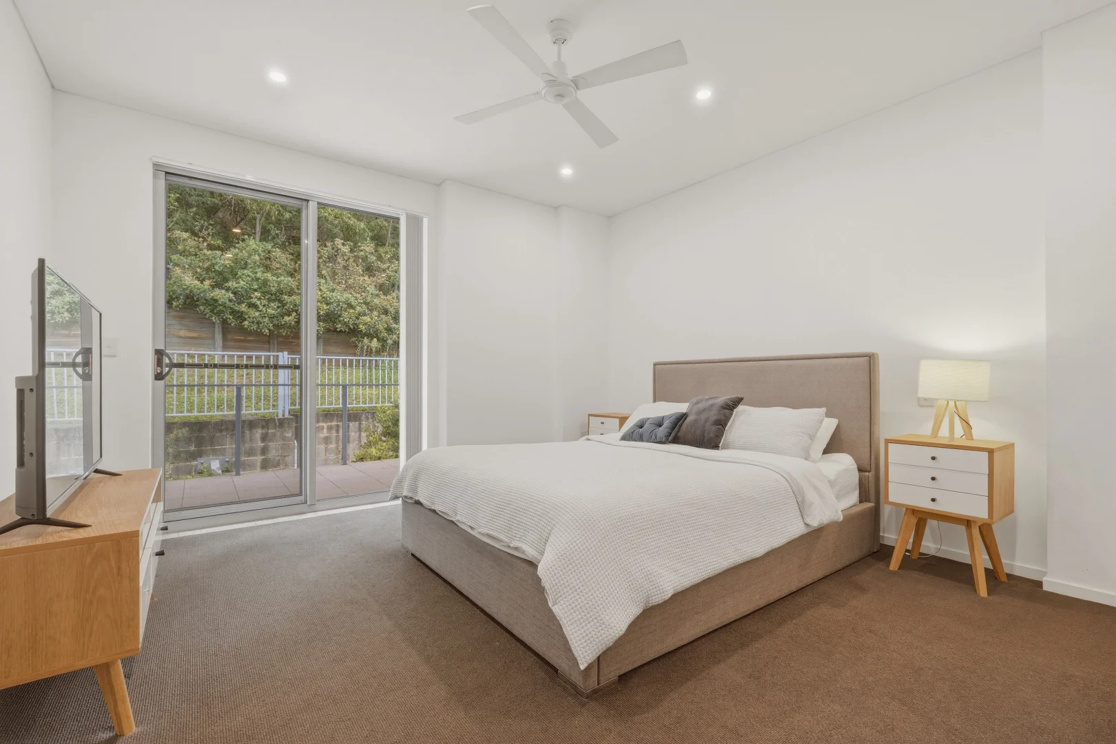 Additional image 9 of 6/12 Cape Three Points Road, Avoca Beach NSW 2251