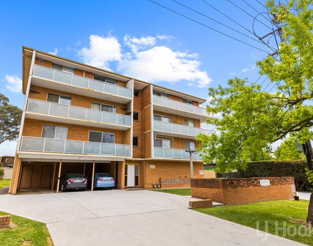 1/11 Mckeahnie Street, Crestwood NSW 2620