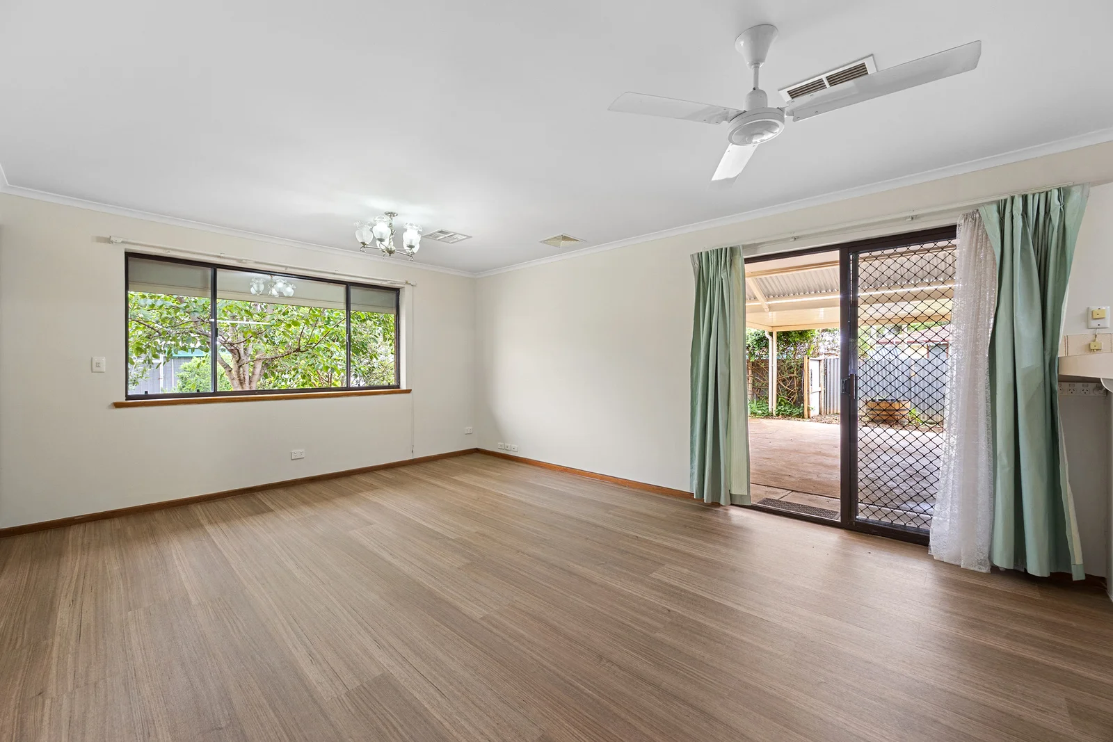 Additional image 9 of 28 Garden Crescent, Murray Bridge SA 5253