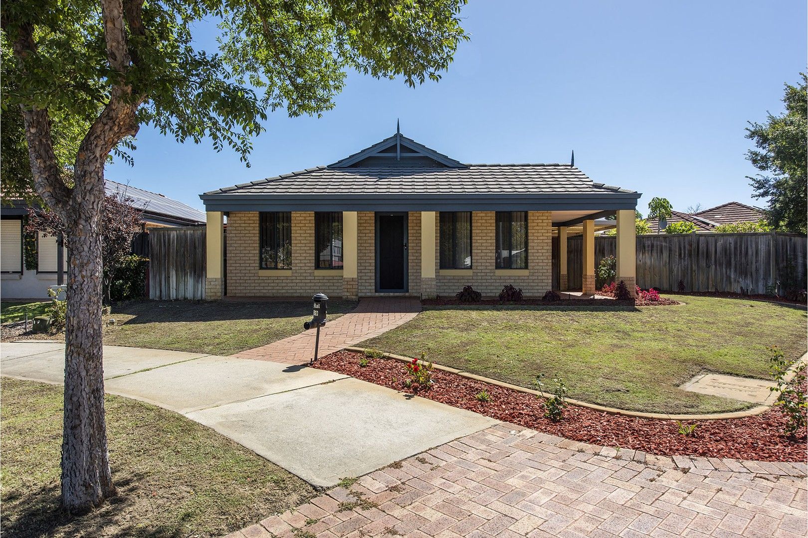 4 bedrooms House in 39 Centre Circle ELLENBROOK WA, 6069