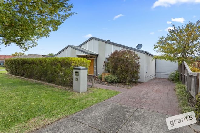 Picture of 13 Browtop Road, NARRE WARREN VIC 3805