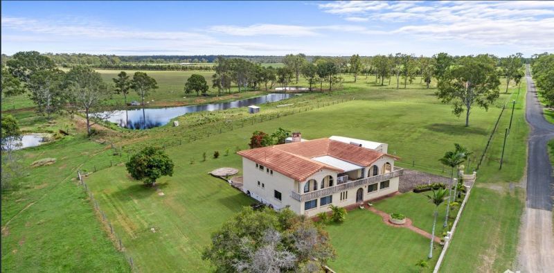 4 bedrooms House in 161 Lawson Street ST HELENS QLD, 4650