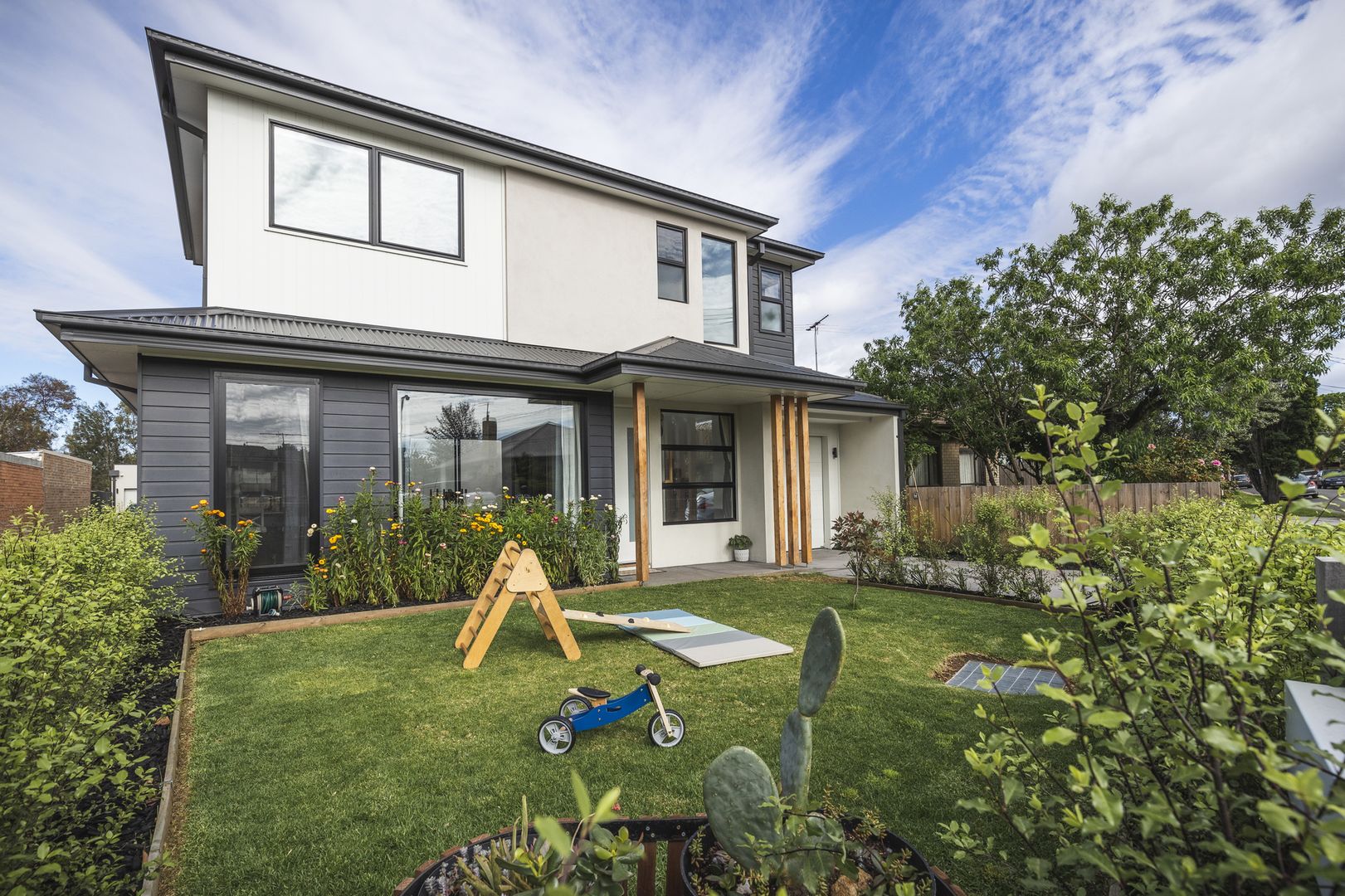 1/51 Cypress Avenue, Brooklyn VIC 3012, Image 2