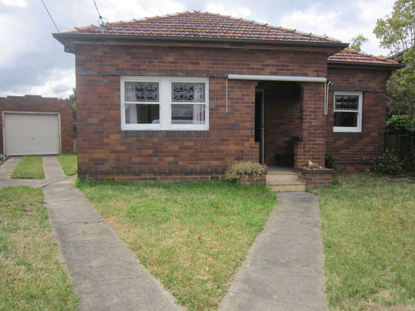 17 Mayfair Crescent, Beverly Hills Property History & Address