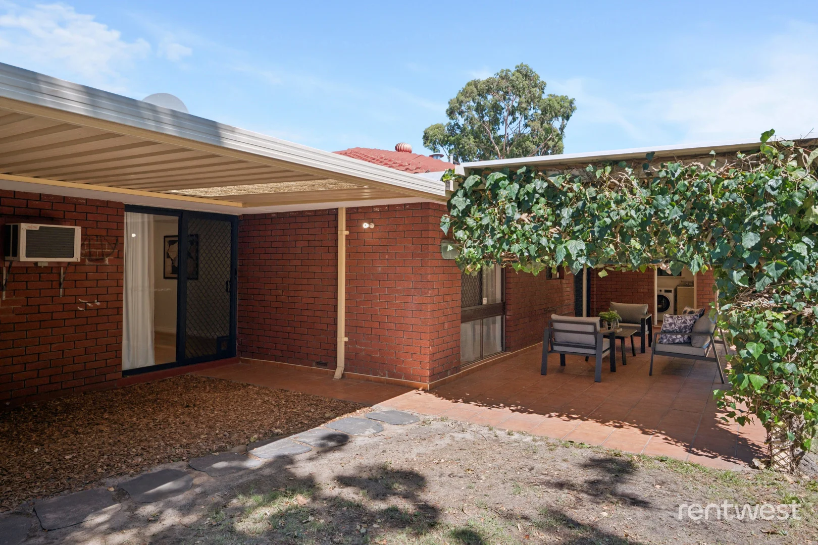 Additional image 31 of 42 Panamuna Dr, Willetton WA 6155