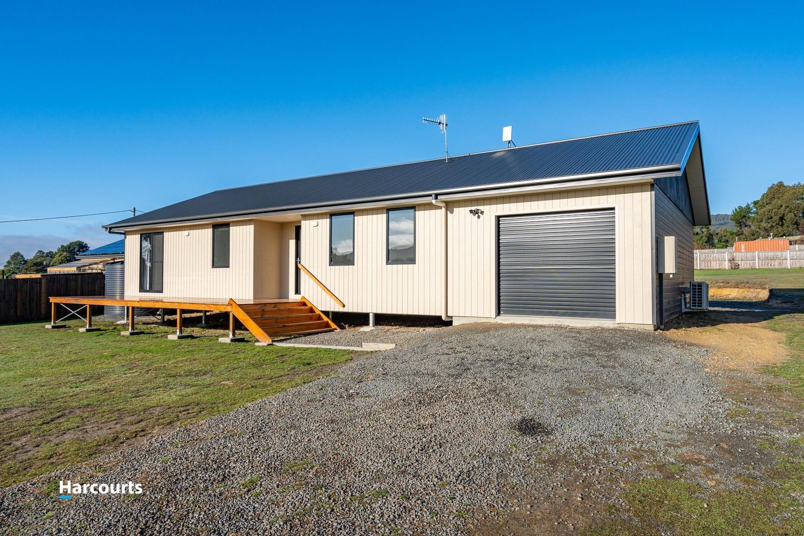 3 bedrooms House in 19 Macnaghten Road DOVER TAS, 7117