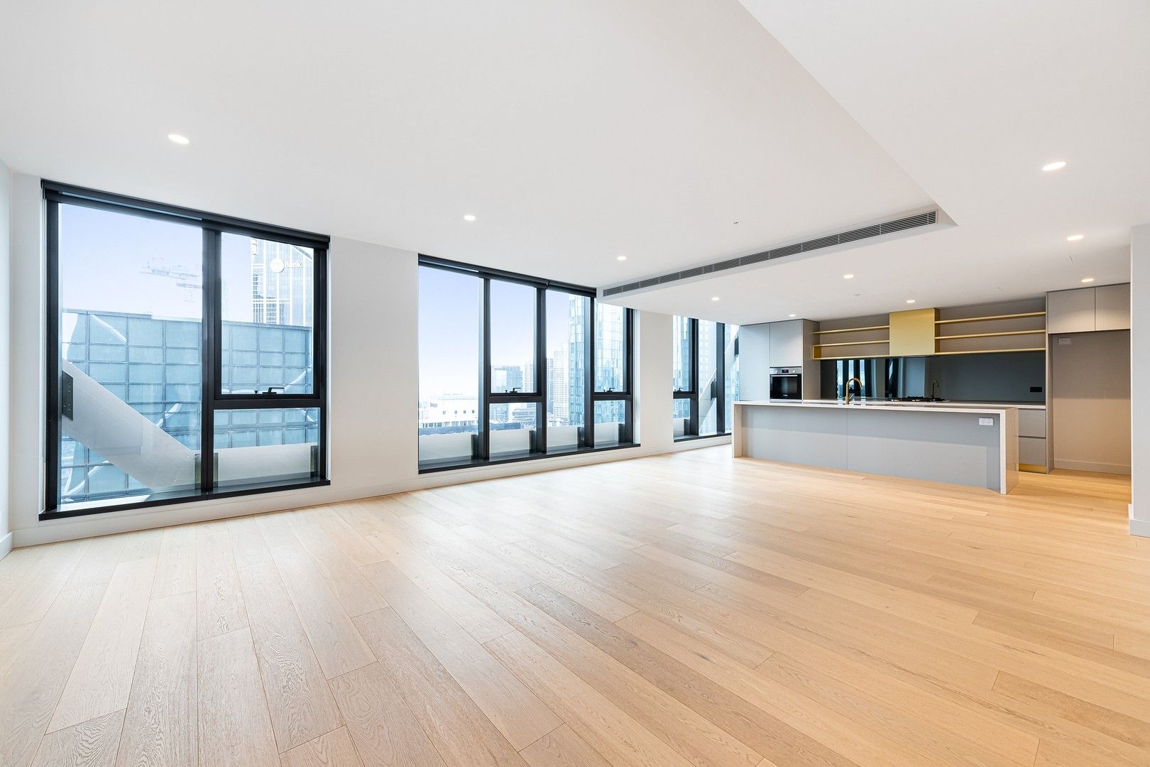 3 bedrooms Apartment / Unit / Flat in 4105/318 Queen Street MELBOURNE VIC, 3000