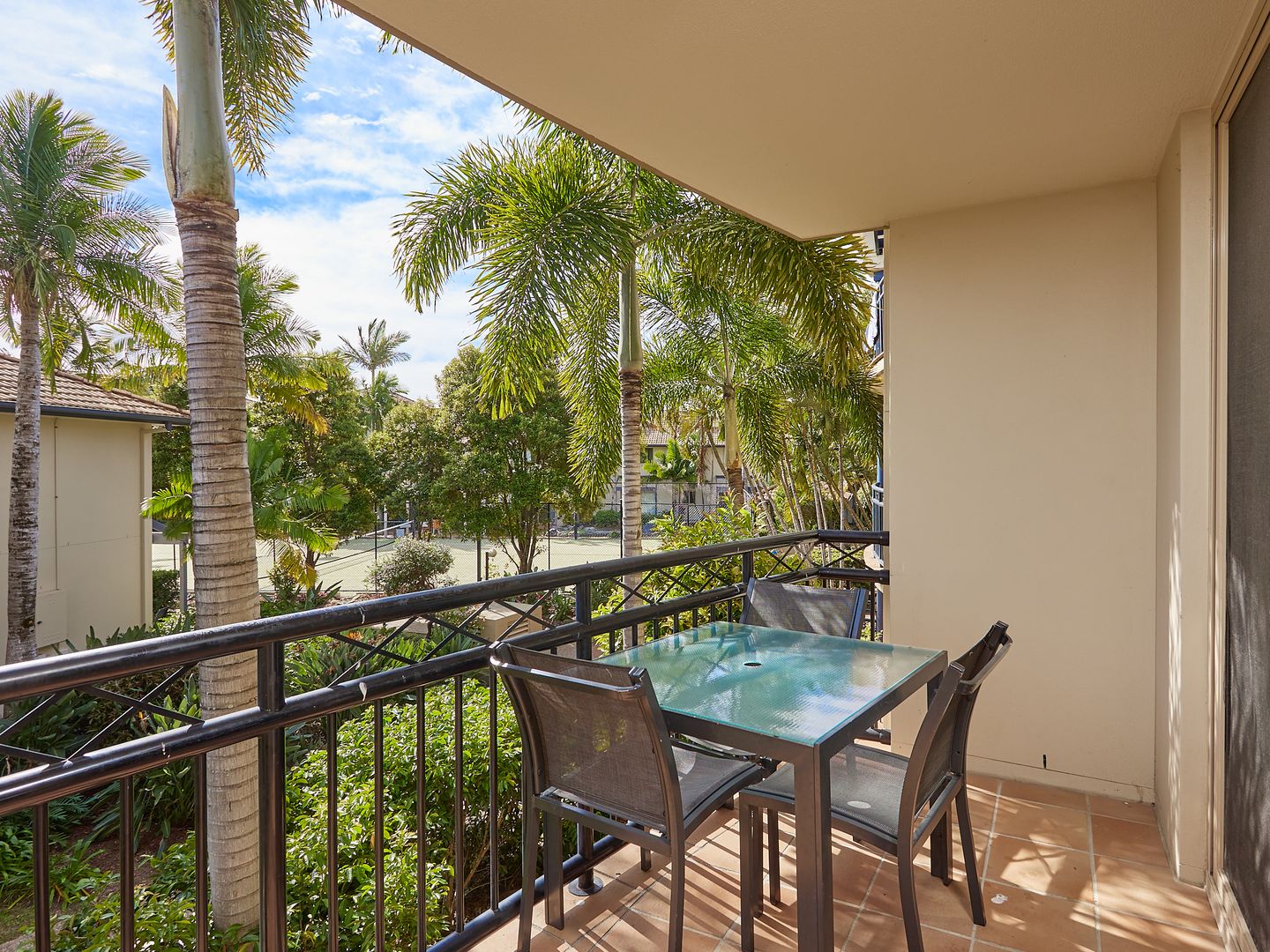 2 bedrooms Apartment / Unit / Flat in 86/2342-2358 Gold Coast Highway MERMAID BEACH QLD, 4218