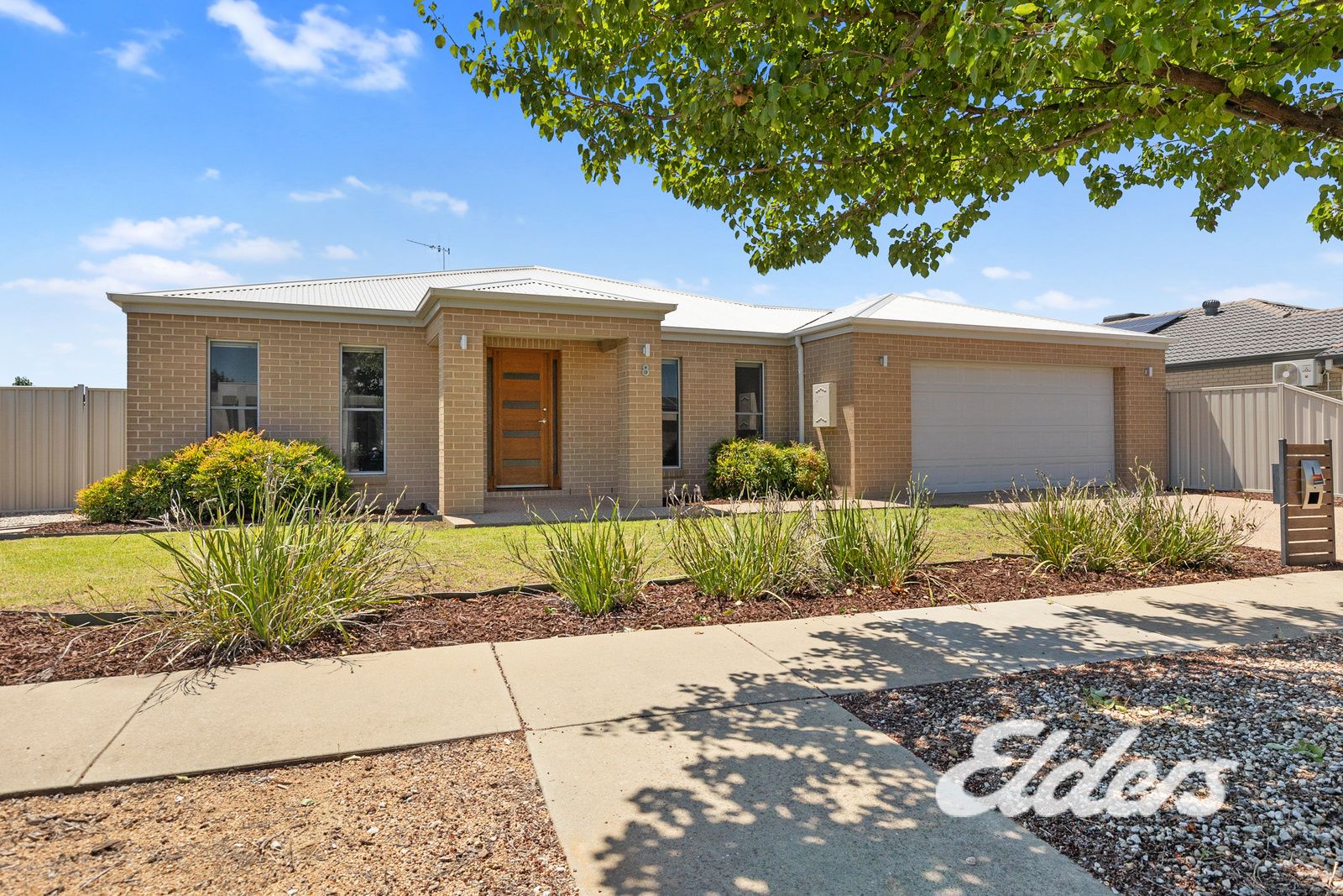 8 Hollywood Crescent, Yarrawonga VIC 3730, Image 0