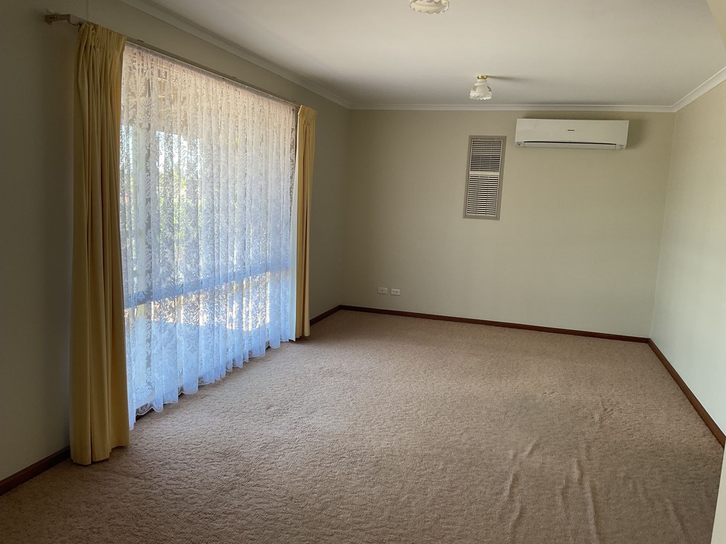 26 Hughes Ave, Moonta Bay SA 5558 House For Rent Domain