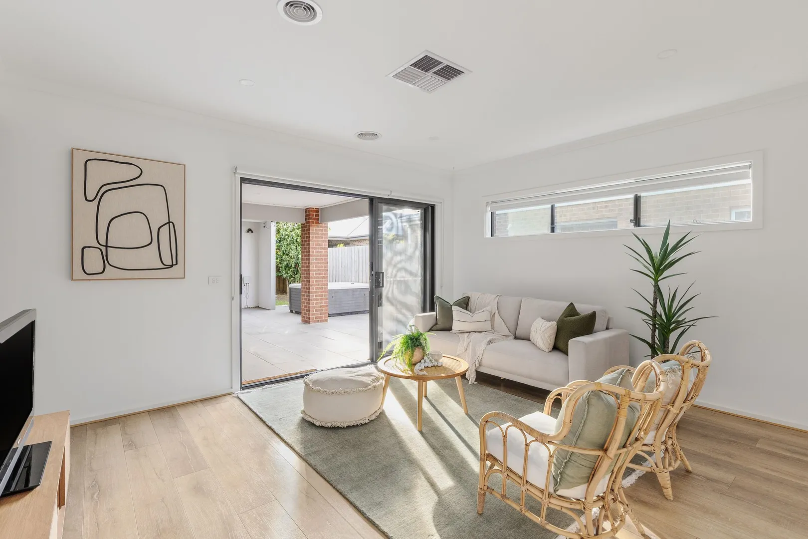 Modern Family Living With Light-Filled Spaces That Open Up Around You. - View 5