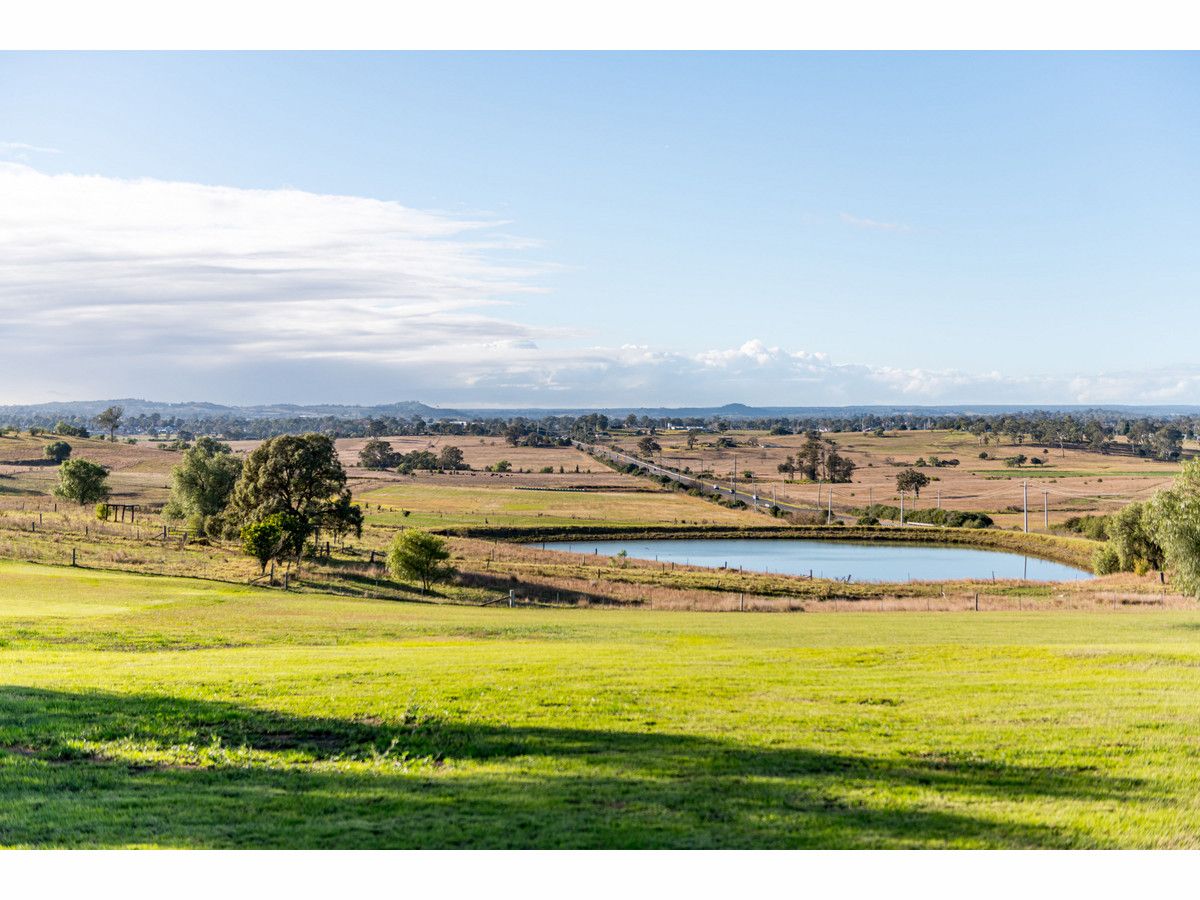 207 The Old Oaks Road, Grasmere NSW 2570, Image 1