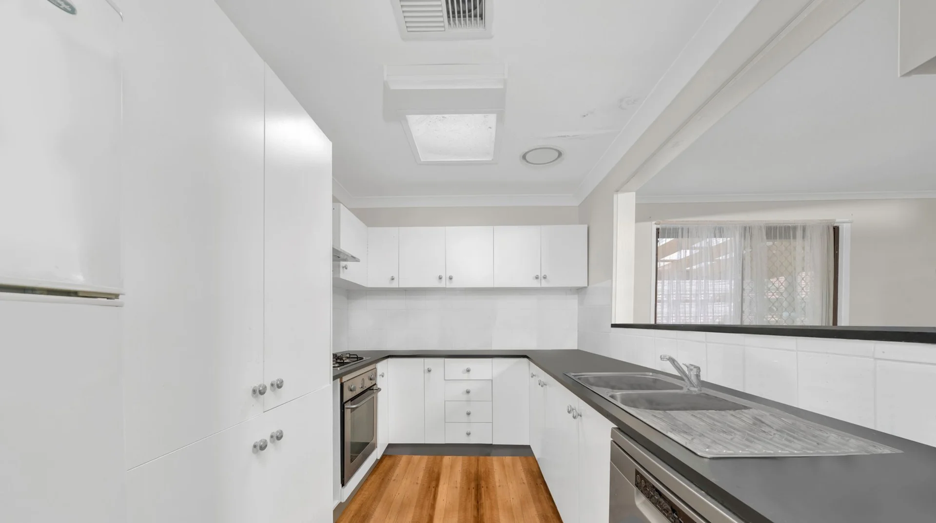 Additional image 4 of 5 Totara Court, Werribee VIC 3030