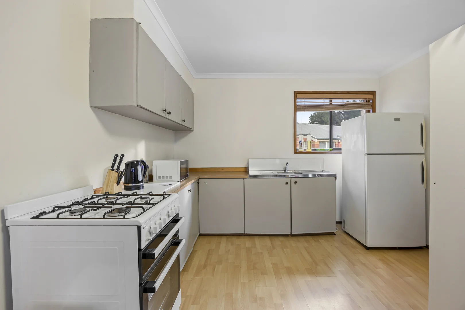 Additional image 17 of 9 Dianne Court, Canadian VIC 3350