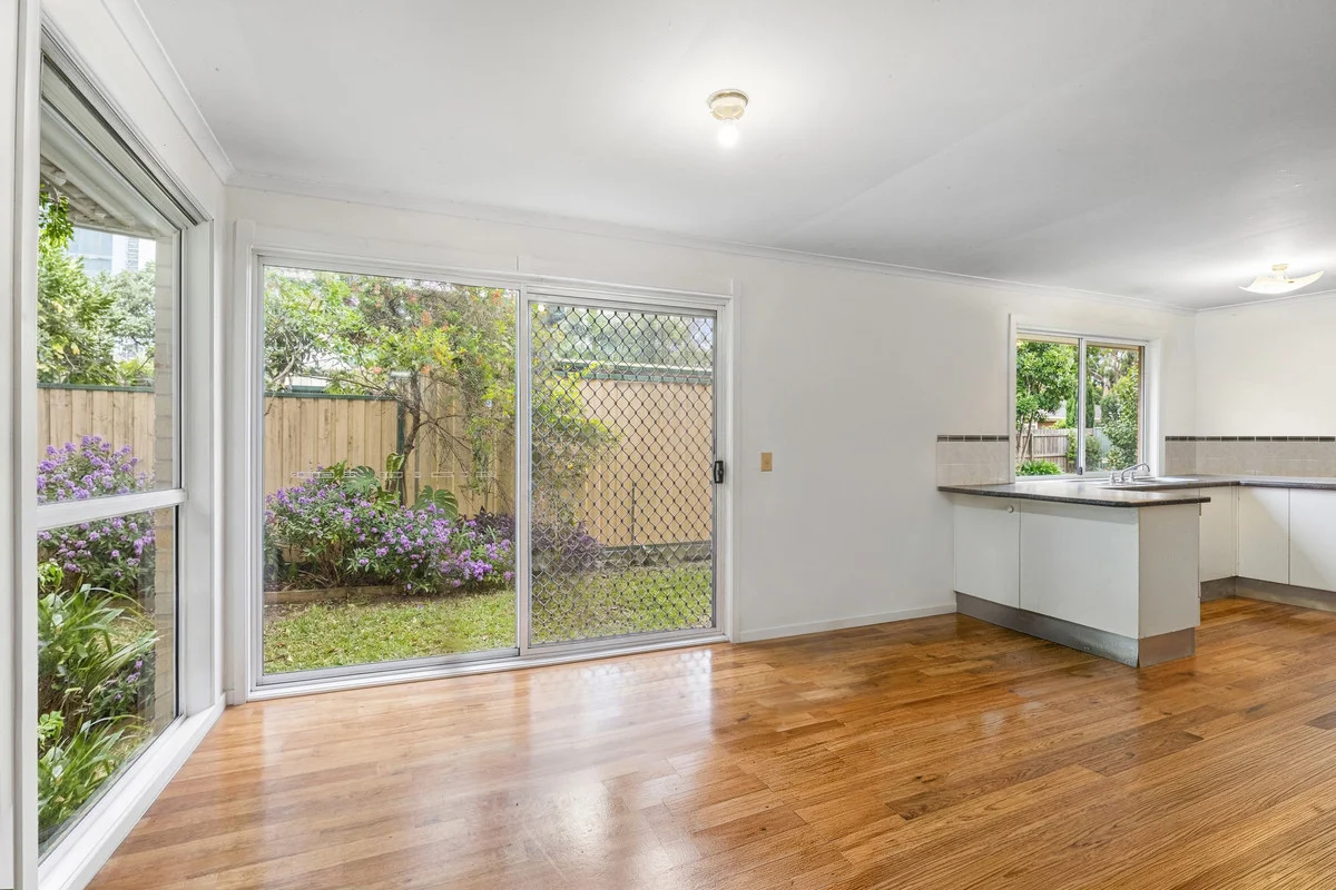 Additional image 3 of 43 Studio Drive, Oxenford QLD 4210