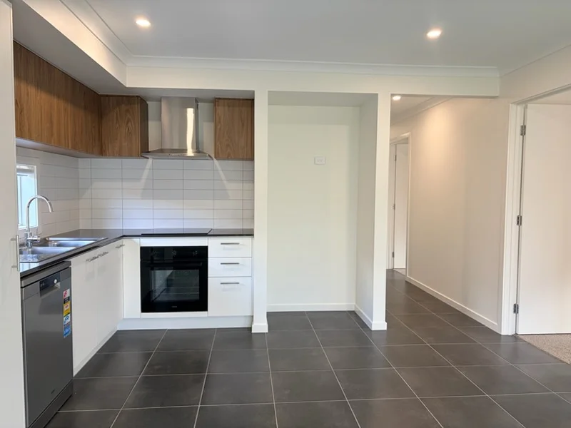 Additional image 3 of 32 Tablelands Crescent, Banya QLD 4551