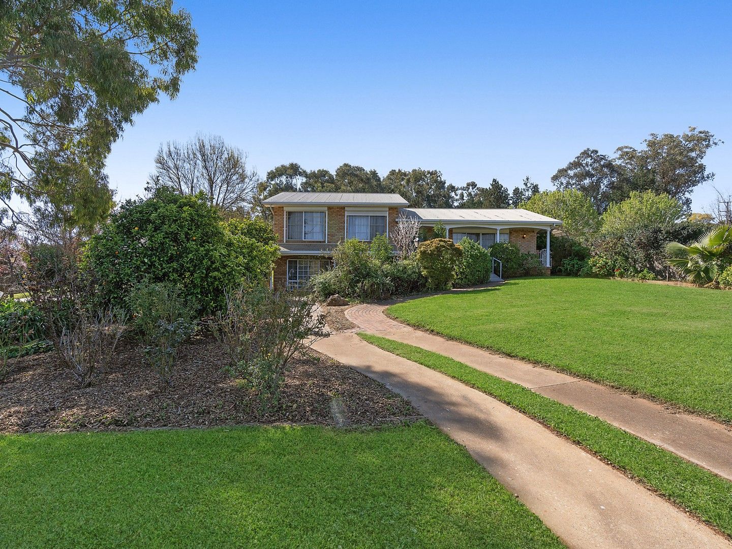 5 Watsonford Street, Temora NSW 2666, Image 0