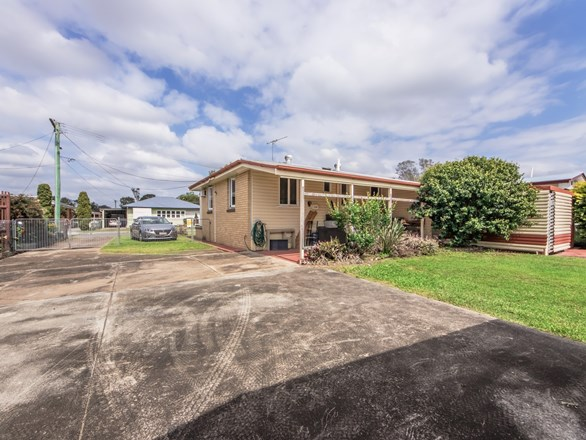 14 Doorey Street, One Mile QLD 4305