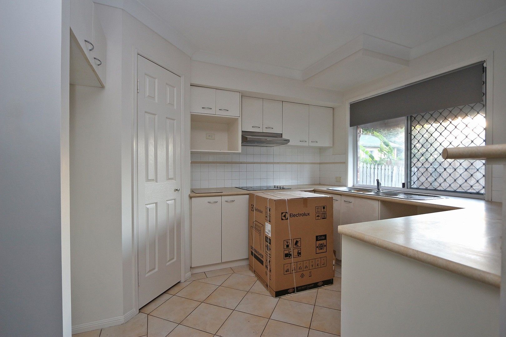 3 bedrooms Townhouse in 2/5 Dawson Street YEERONGPILLY QLD, 4105