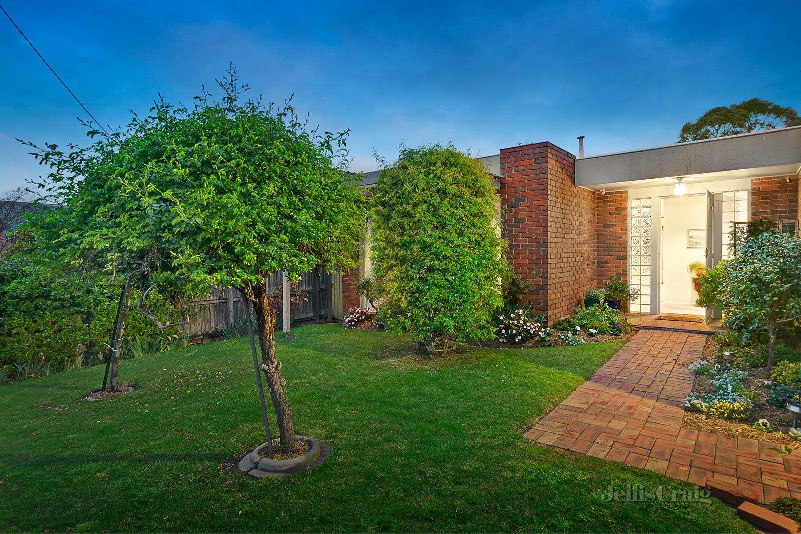 8 Stirling Street, Kew VIC 3101, Image 0