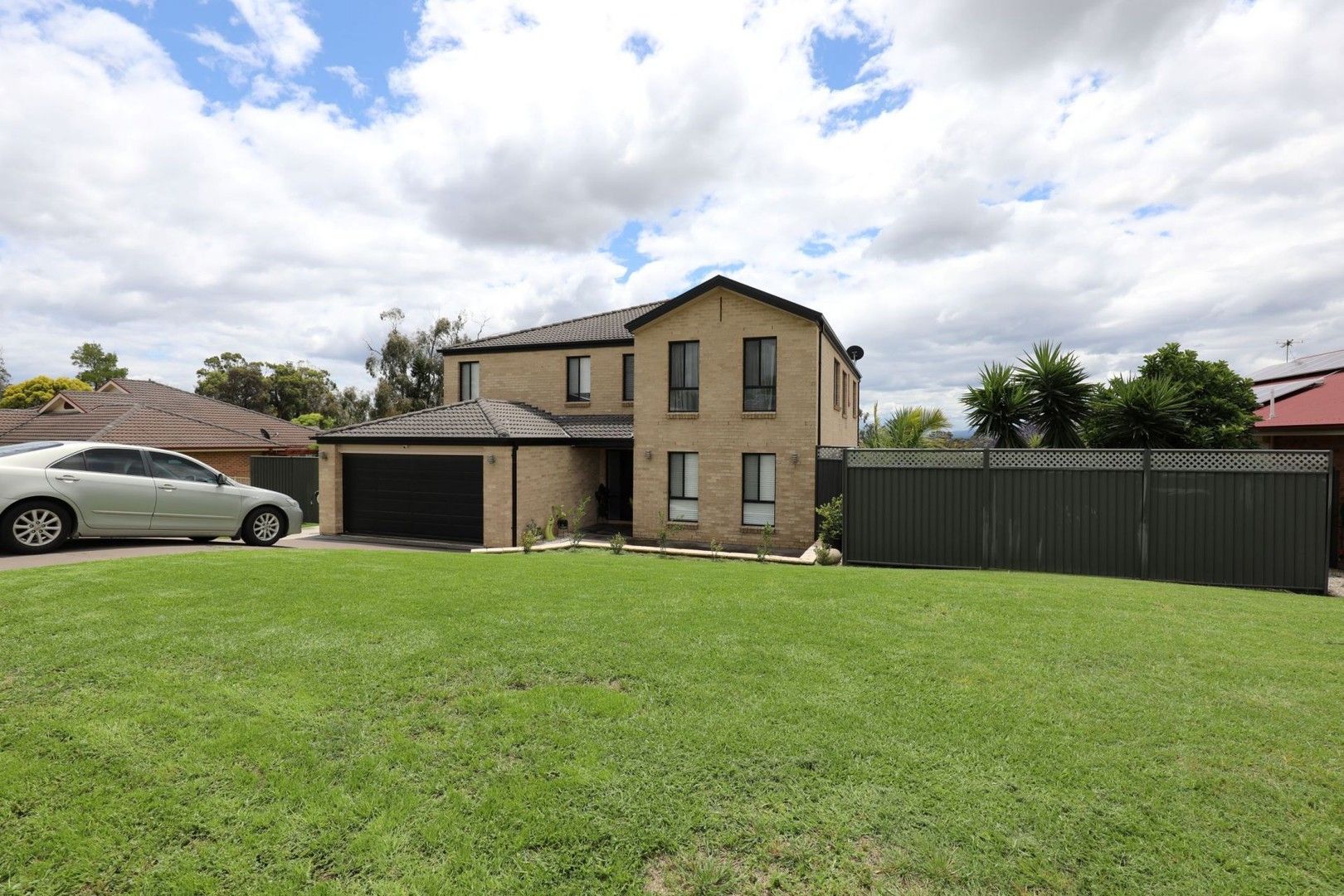 5 bedrooms House in 6 Edinglassie Drive MUSWELLBROOK NSW, 2333
