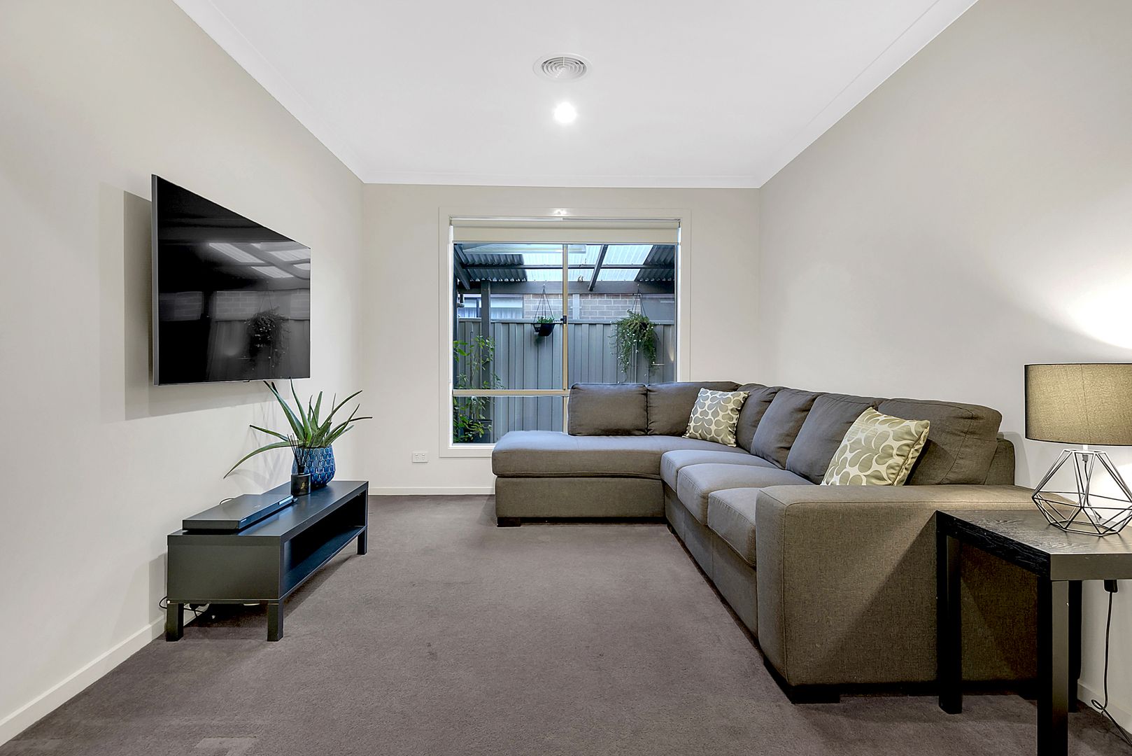 25 Pearl Drive, Craigieburn VIC 3064, Image 1