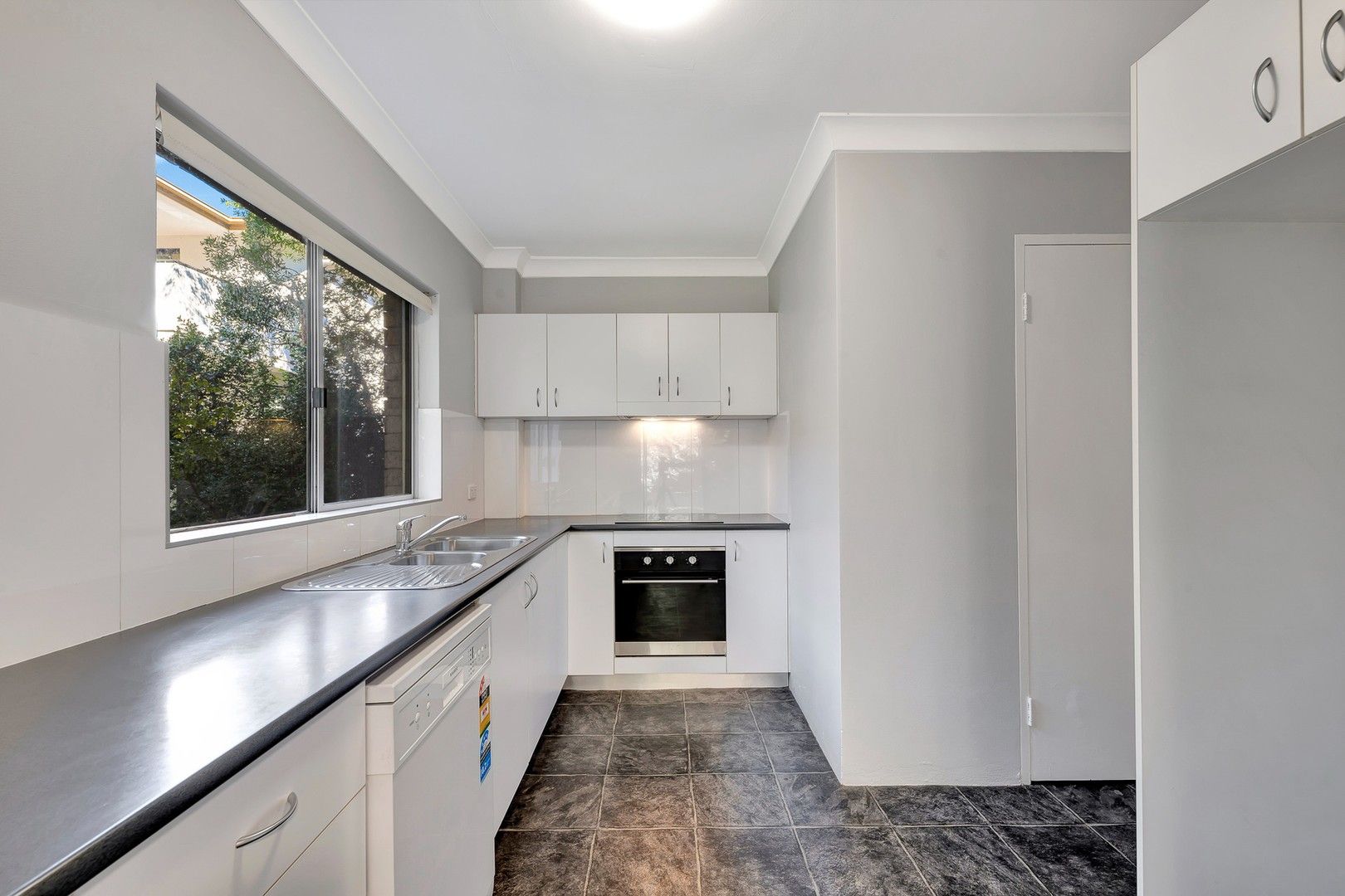 2 bedrooms Apartment / Unit / Flat in 19/7 Queens Road WESTMEAD NSW, 2145