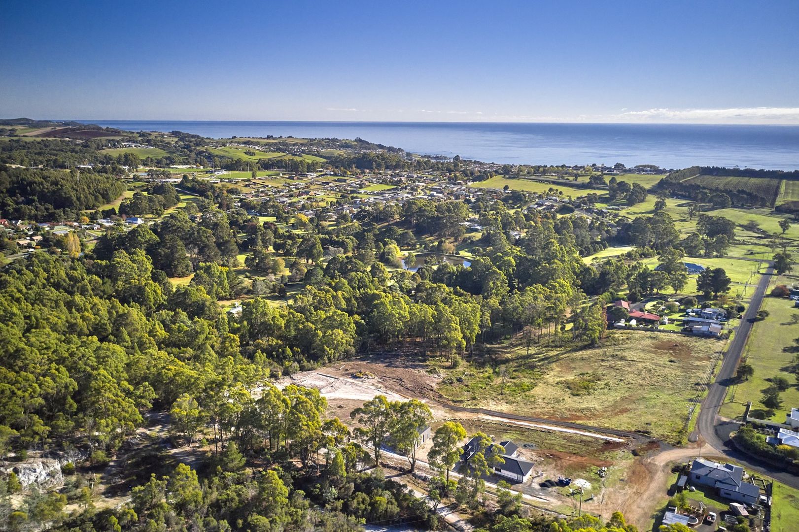 4 Lily Lane, Penguin TAS 7316 Domain