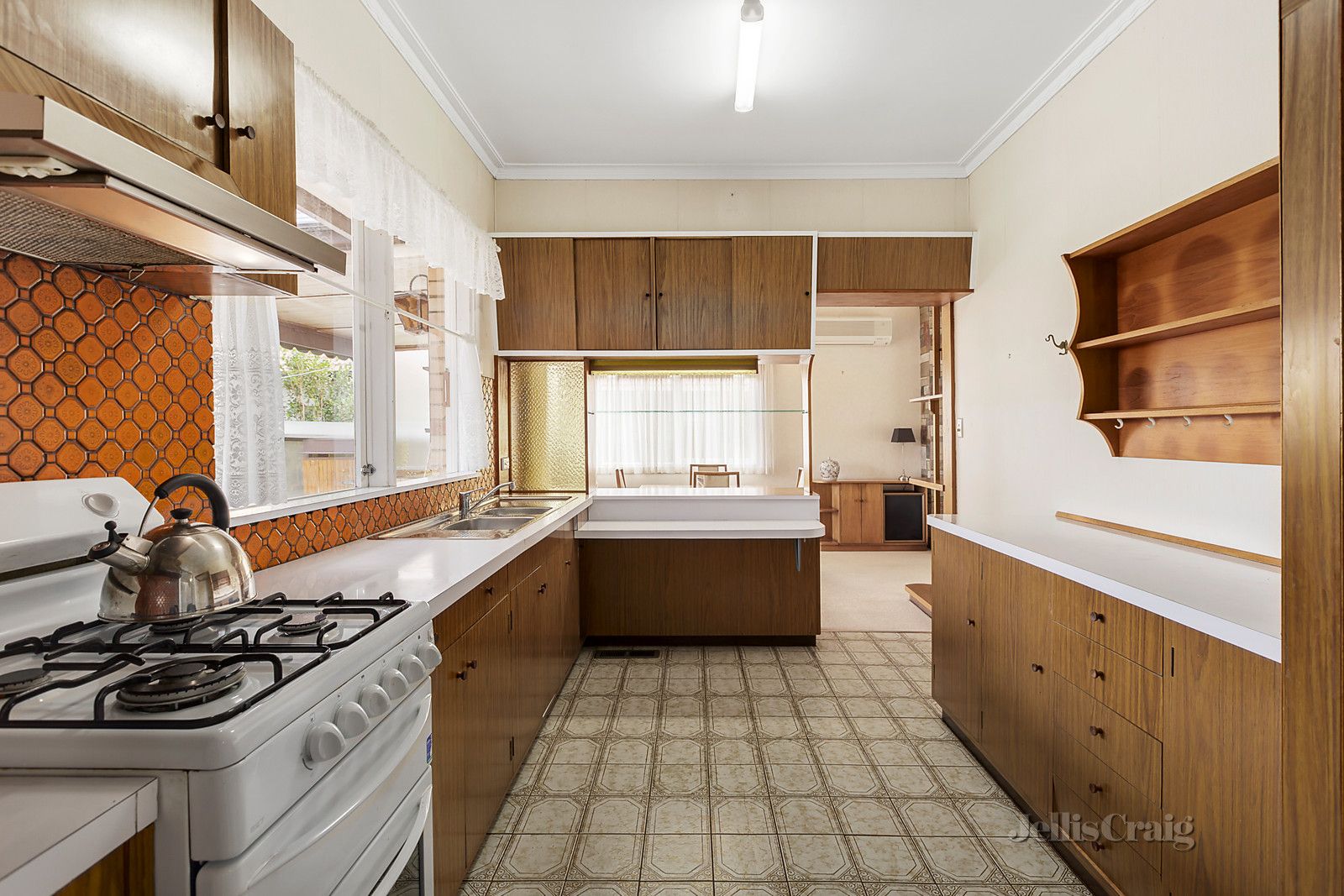 5 Cornfield Grove, Box Hill South VIC 3128, Image 2