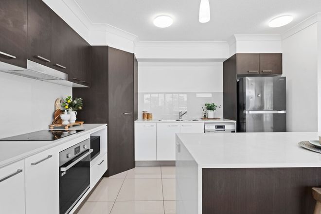 7/15 Fox Street Wynnum 4178 - Image 5