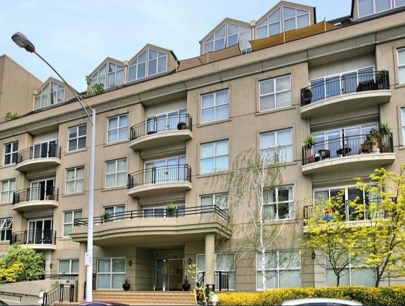 2 bedrooms Apartment / Unit / Flat in 407/26 Queens Road MELBOURNE VIC, 3004