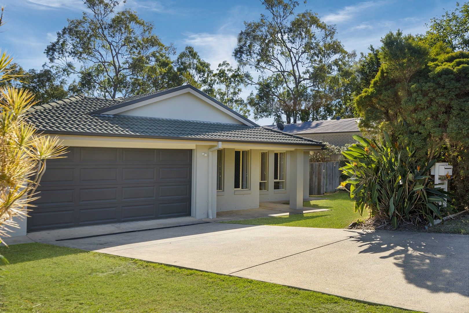 5 bedrooms House in 5 Lillypilly Crescent FLINDERS VIEW QLD, 4305