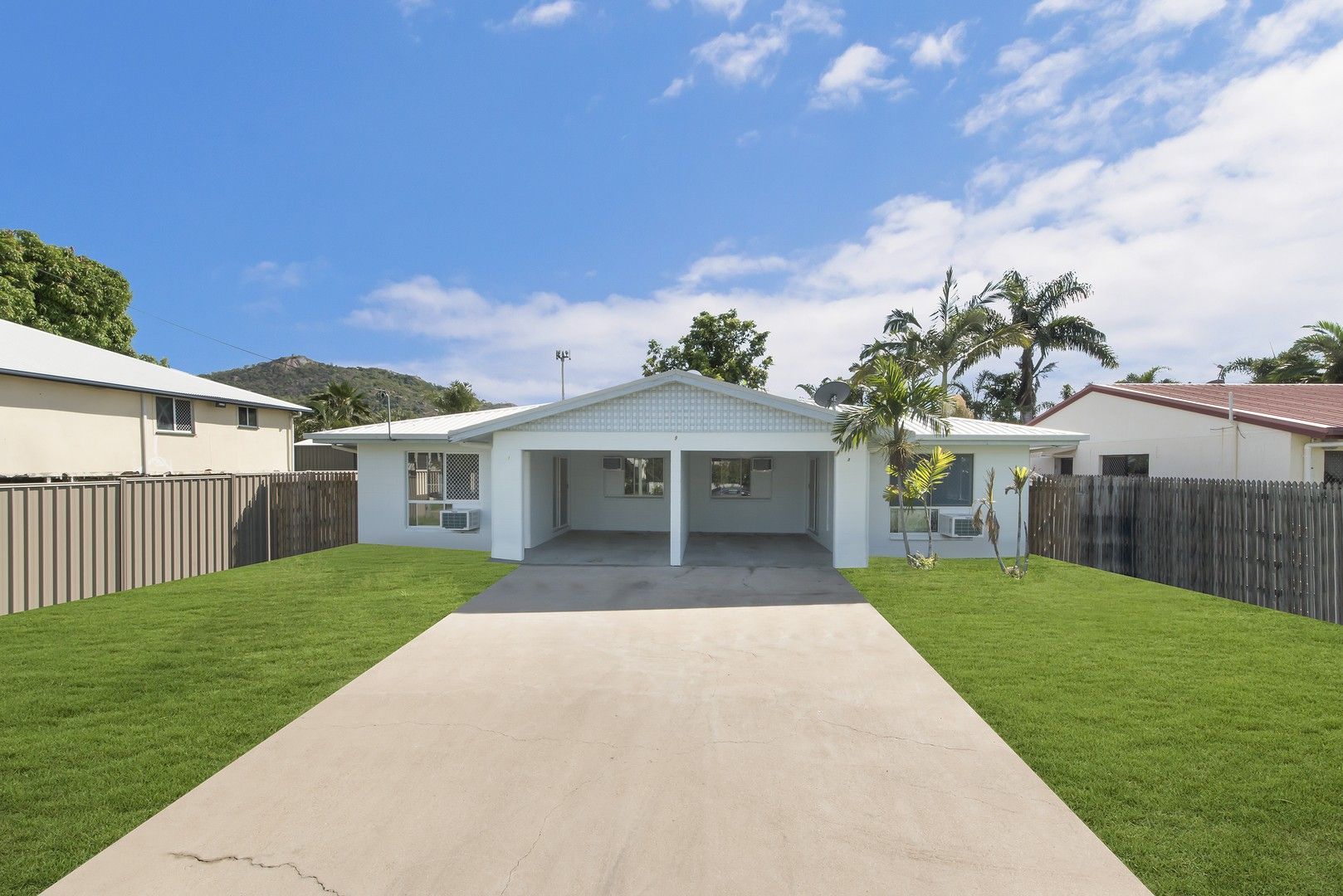 3 bedrooms Apartment / Unit / Flat in 2/9 Clarendon Street HYDE PARK QLD, 4812