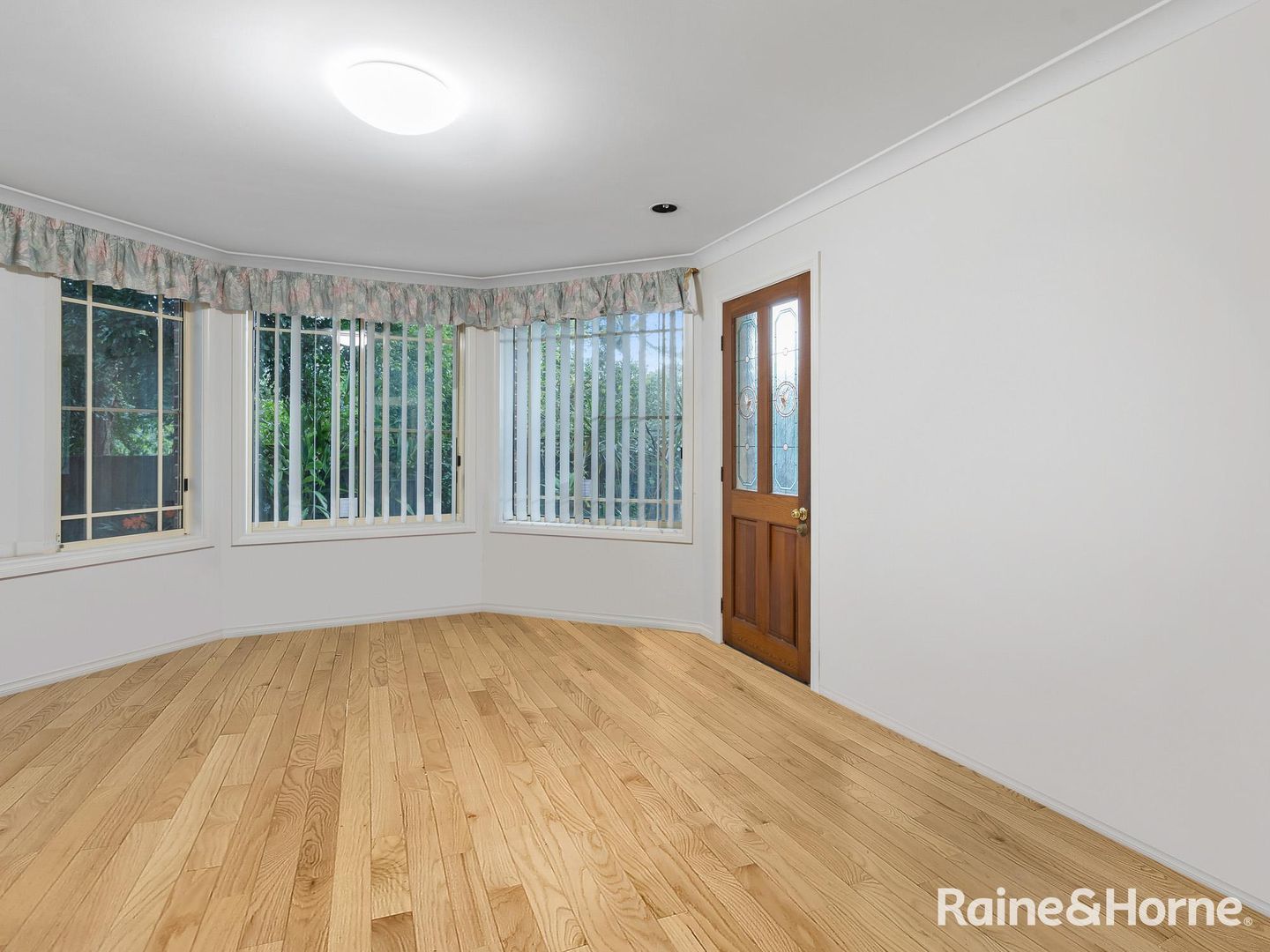 2/5 Moore Street, West Gosford NSW 2250, Image 2