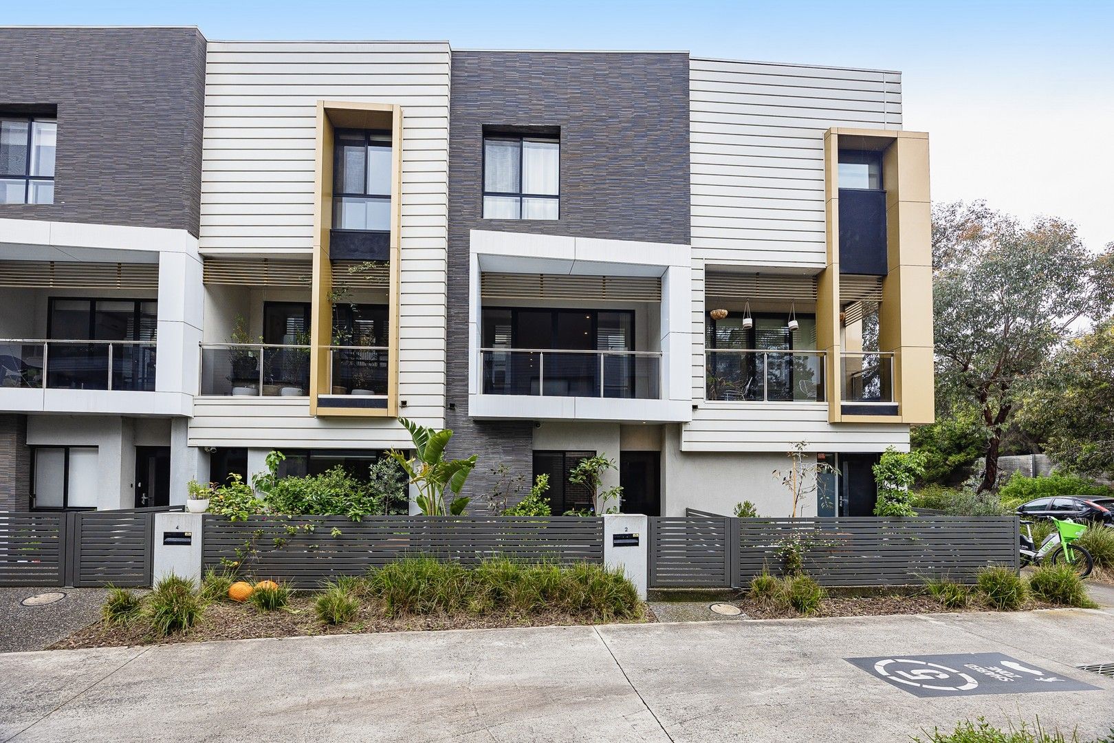 2 Barries Place, Clifton Hill VIC 3068 Townhouse For Rent Domain